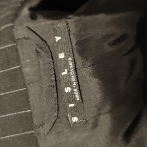 Sisley pinstripe blazer 3 button with shoulder pass - Picture 4 of 5